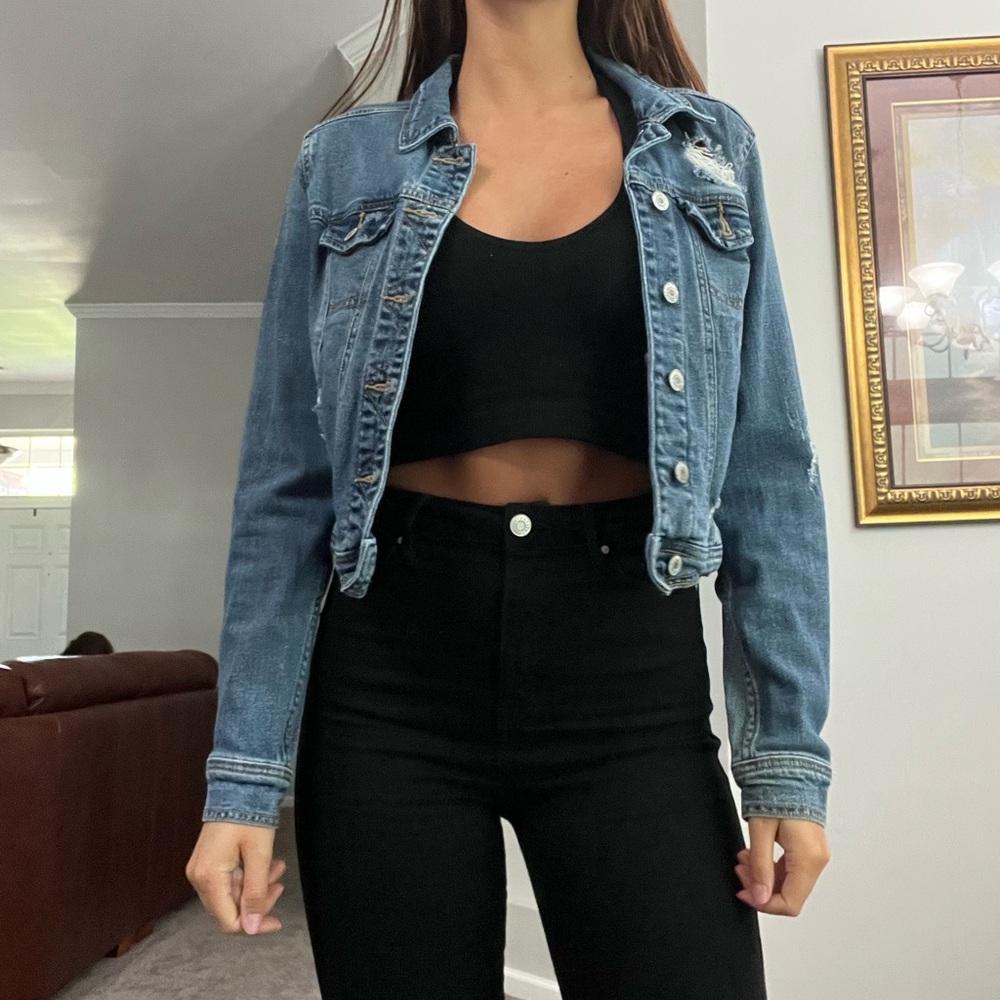 EUC Ripped Distressed Cropped Blue Jean Jacket